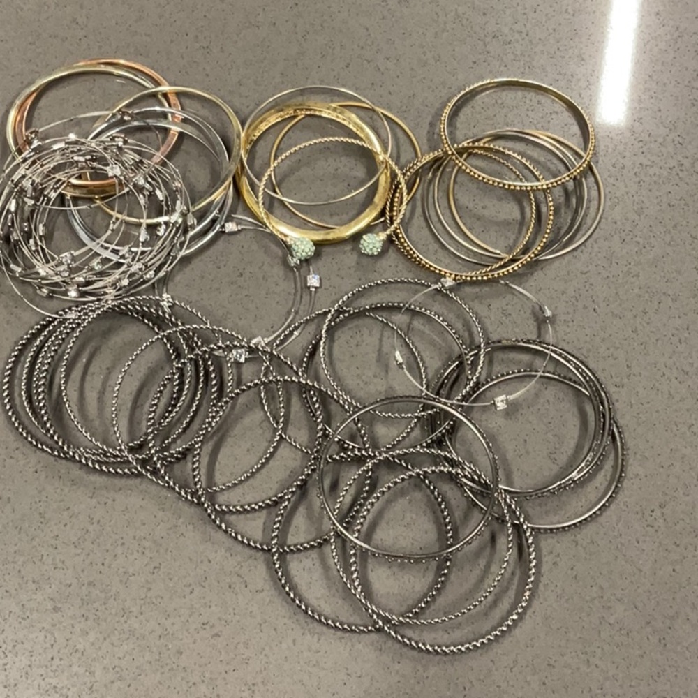 Women’s accessories
